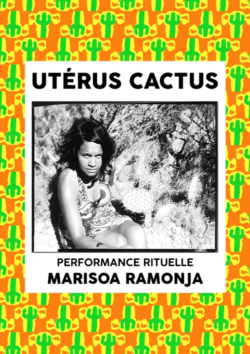 Affiche de la performance Utérus Cactus avec une femme assise en pleine nature